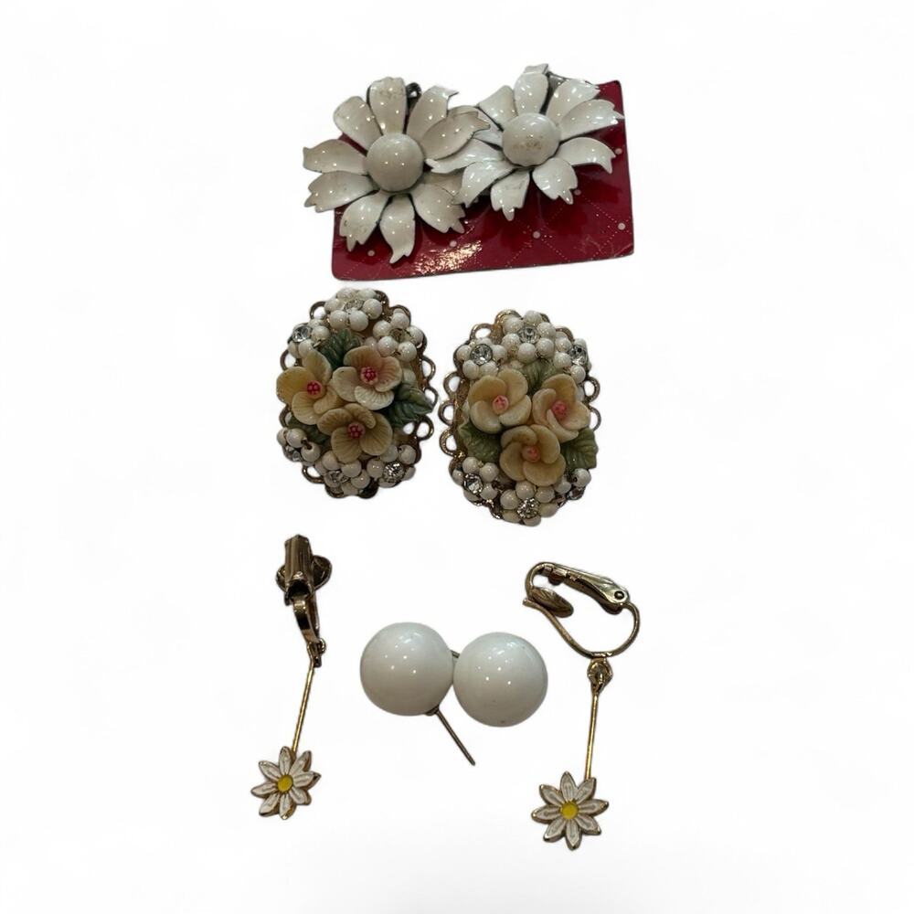 Lot of 4 Vintage Floral Earrings White Enamel Resin Molded Flowers Clip On Post